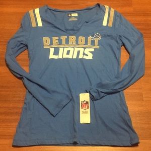Detroit Lions Womens LS T-shirt. Size Medium NWT.